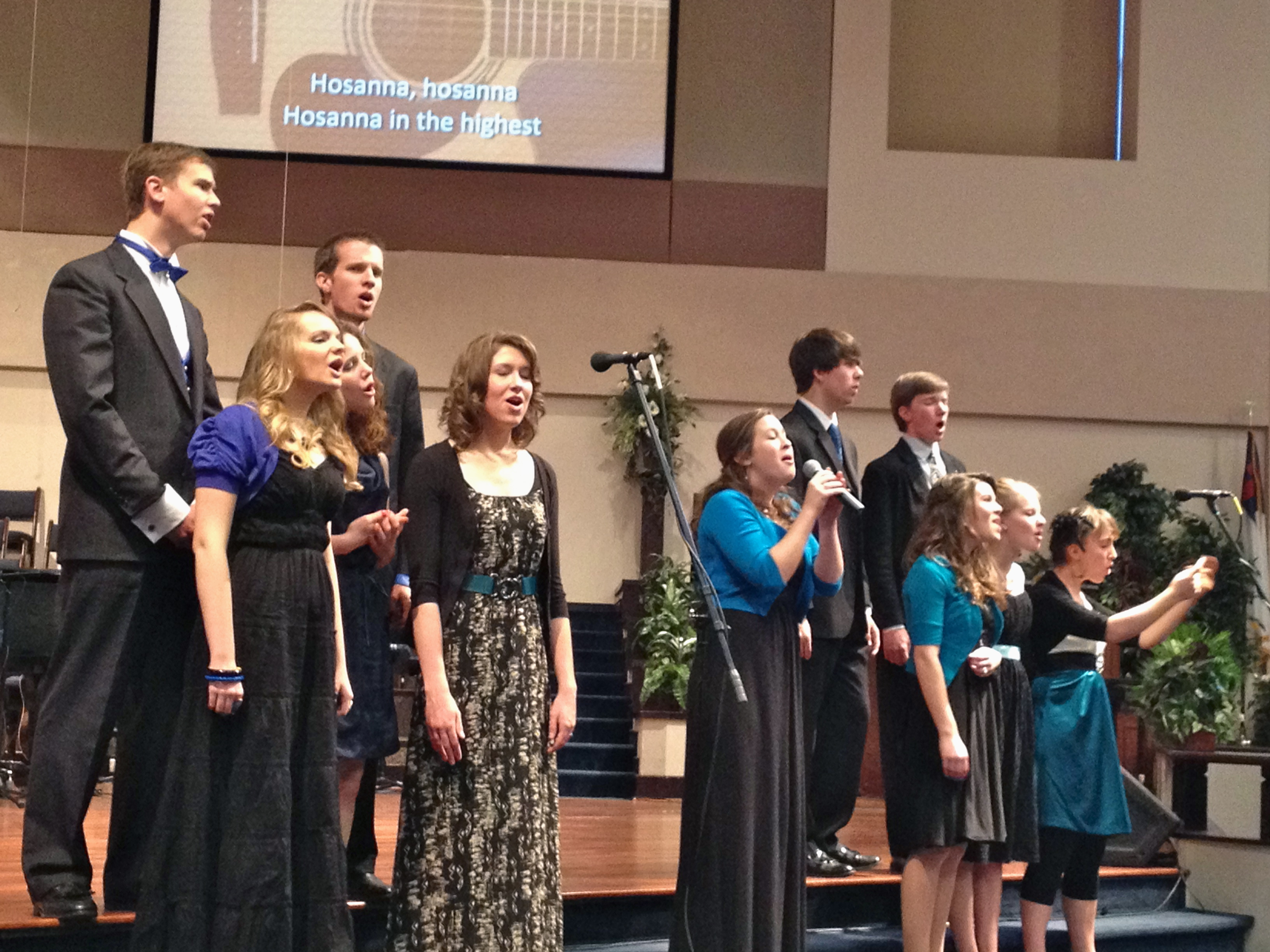 The Graduates leading us in Worship - Hosanna!